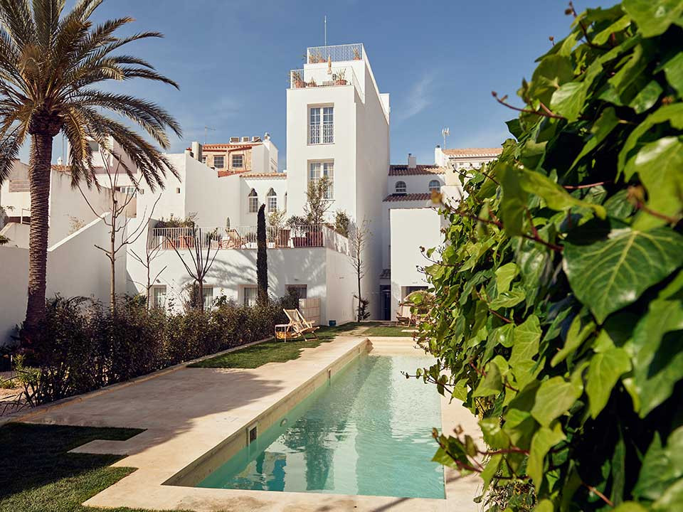 Cristine Bedfor Hotel Exterior