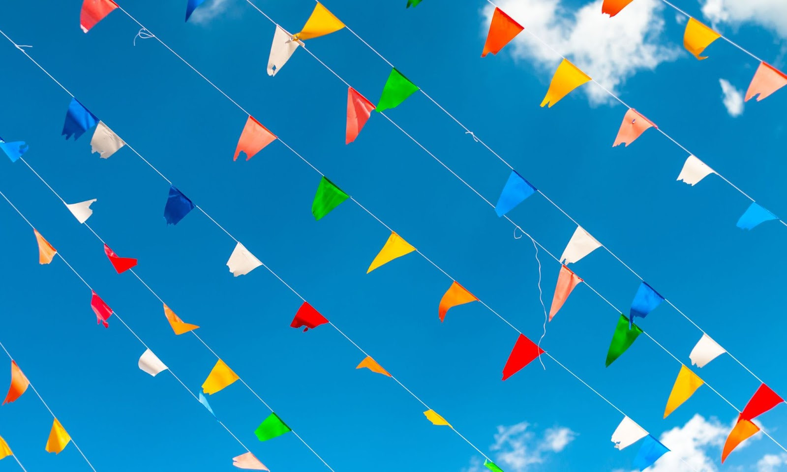 San juan menorca banderas